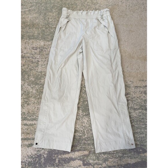 Athleta Size 10 Trekkie Parachute Pants High Rise Zip Hem Relax Fit Light Green - Picture 1 of 9